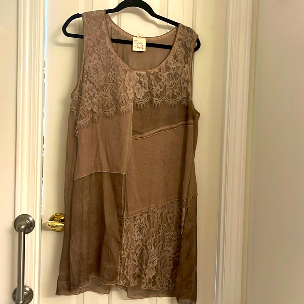 Women’s dress